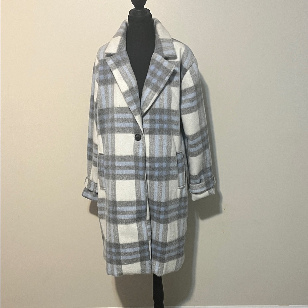 Haute Monde brand pea coat. New, never worn. Beautiful fall coat